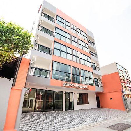 Ongkara Near Bts Thonglor Hotel Bangkok Bagian luar foto