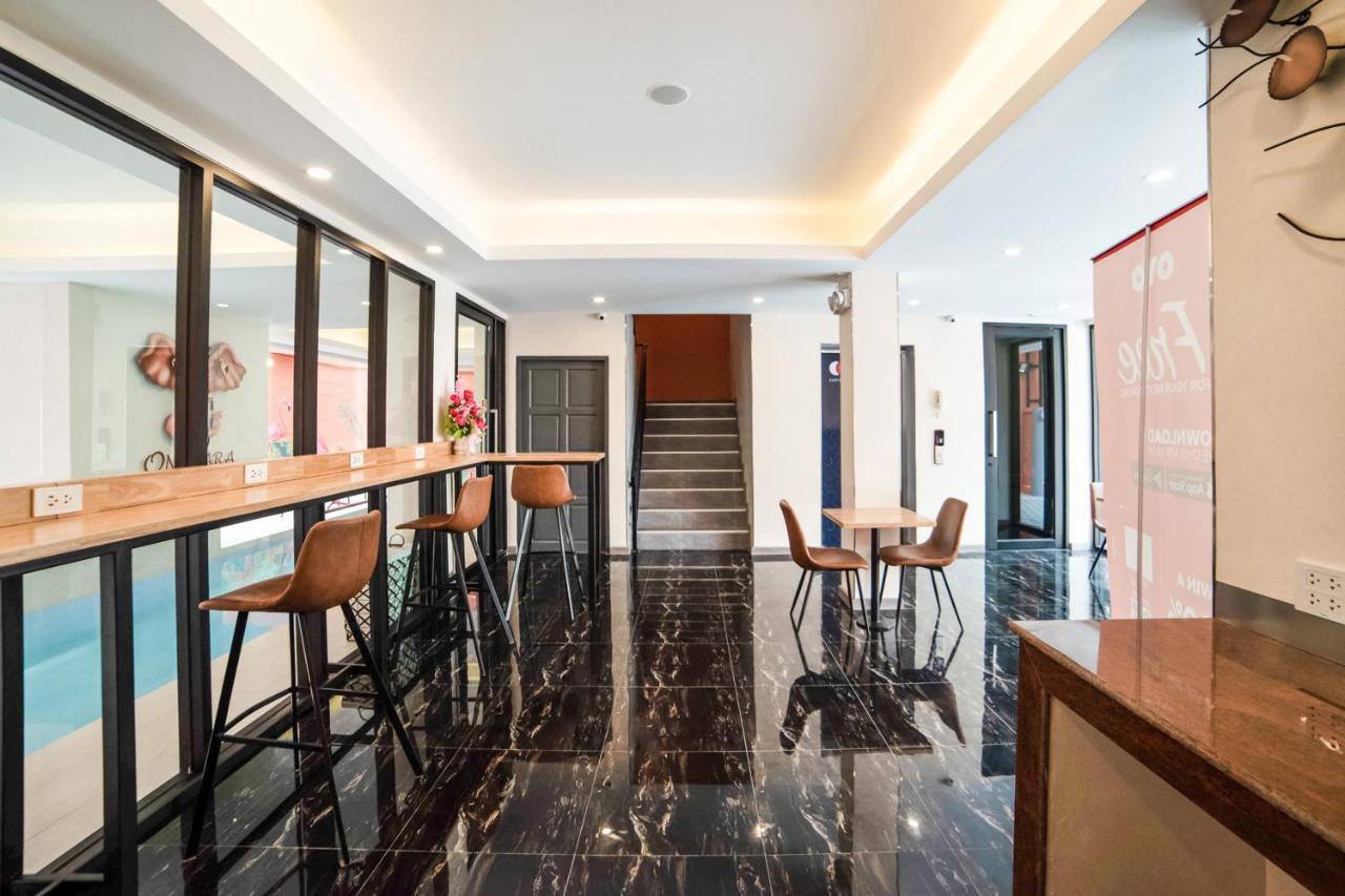 Ongkara Near Bts Thonglor Hotel Bangkok Bagian luar foto