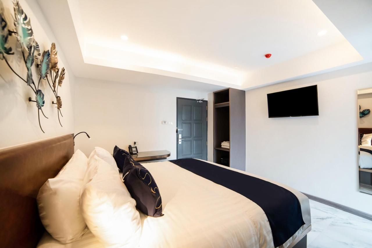 Ongkara Near Bts Thonglor Hotel Bangkok Bagian luar foto